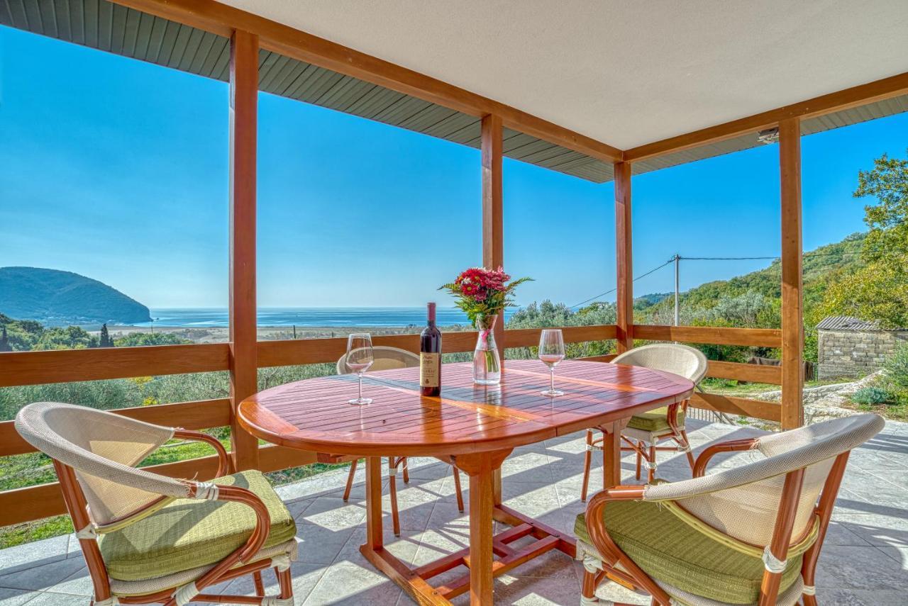 Two Bedroom House With Sea View Maj Buljarica Eksteriør billede