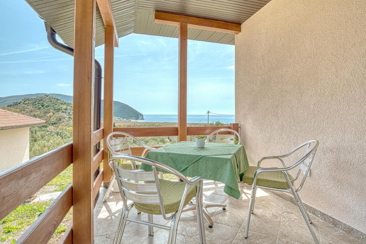 Two Bedroom House With Sea View Maj Buljarica Eksteriør billede