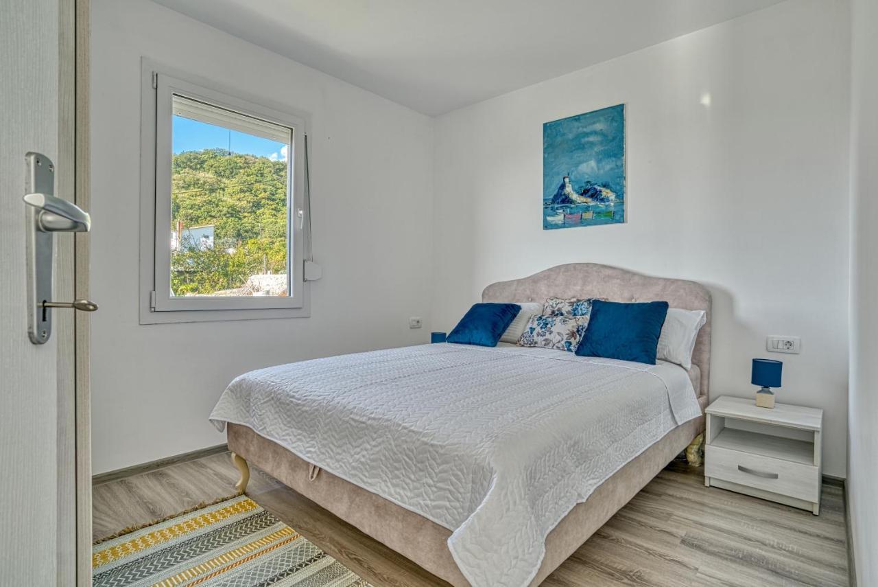 Two Bedroom House With Sea View Maj Buljarica Eksteriør billede